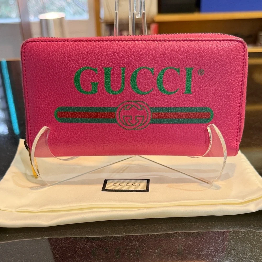 Gucci Hot Pink Leather Zip-Around Wallet with Green Logo Stripe 🩷💚❤️ - Picture 3 of 17